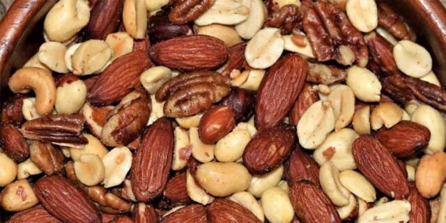 are nuts a good backpacking food